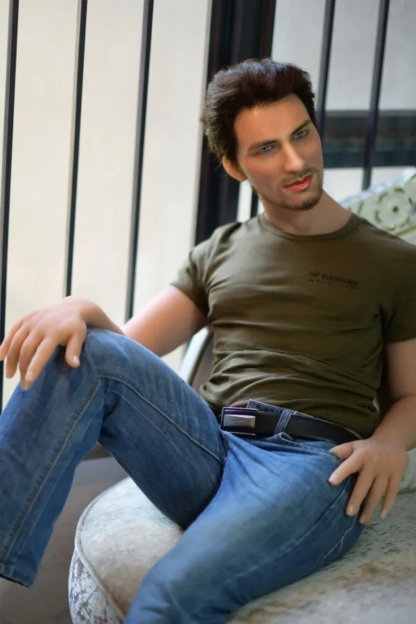 6YE 170cm( 5'7'' ) Male| Bradley view 3